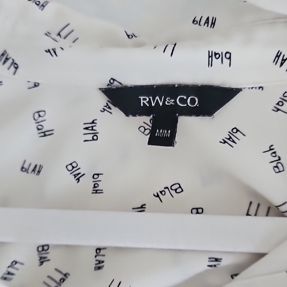 White Button-Up Shirt with Black Pattern - Picture 4 of 5